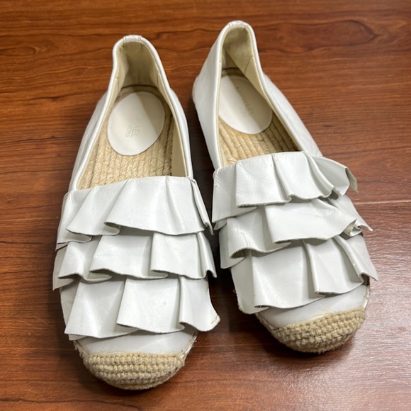 Michael Michael Kors White Flats - Picture 1 of 6